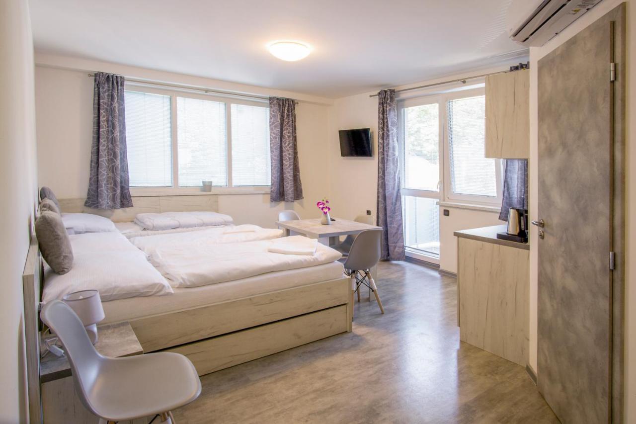 Hotel U Plaze Vranov nad Dyji Bagian luar foto
