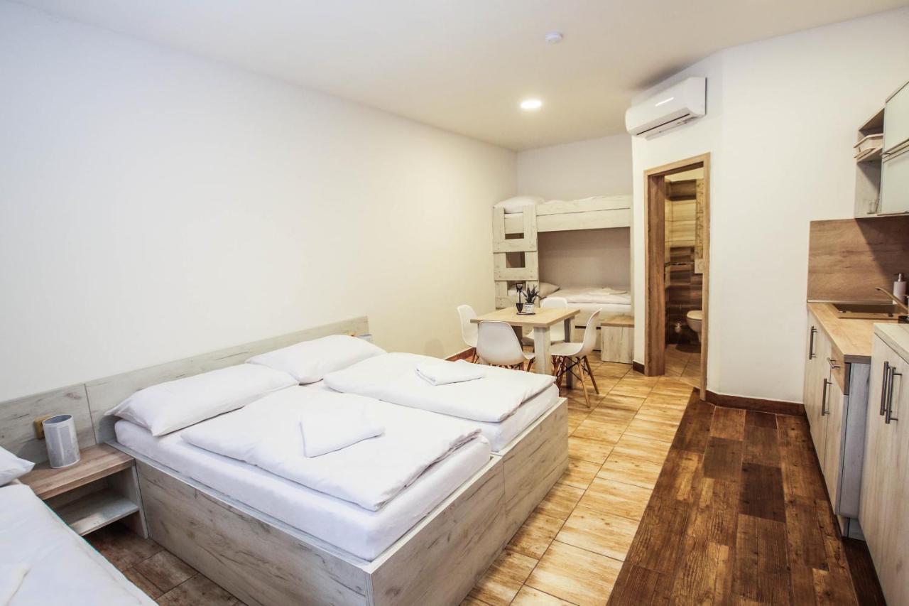 Hotel U Plaze Vranov nad Dyji Bagian luar foto
