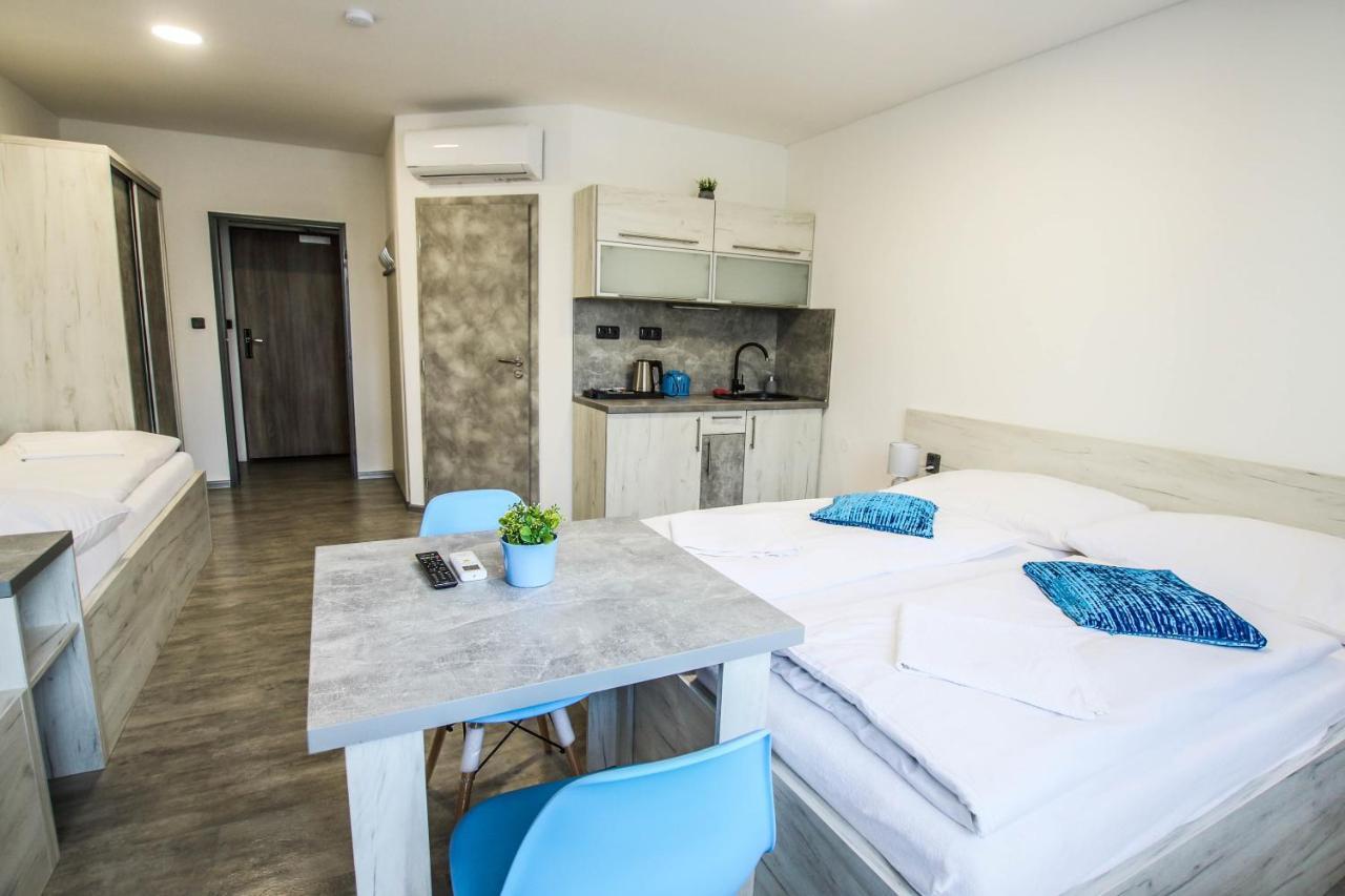 Hotel U Plaze Vranov nad Dyji Bagian luar foto
